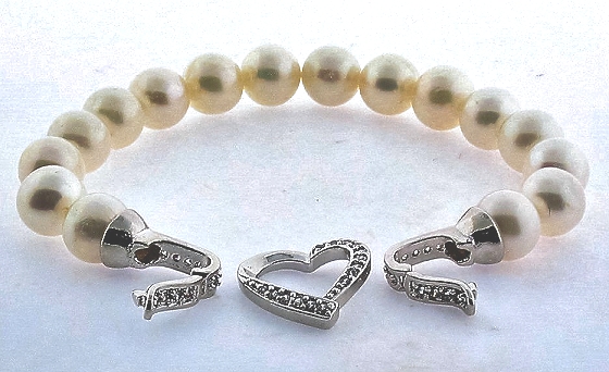 9.5 - 10MM White Freshwater Pearl Bracelet, Silver Crystal Heart Clasp, 8in