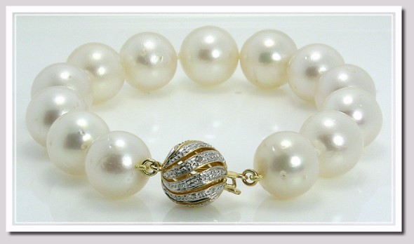 12-12.8MM White Round South Sea Pearl Bracelet 14K Clasp 7.5in