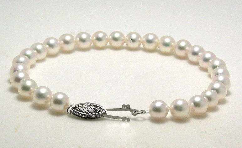 Special! AAA 5.5-6MM Japanese Akoay Pearl Bracelet, 14K White Clasp, 7in 