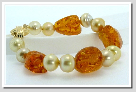 10.3-11.5MM Gold South Sea Pearl & 18MM Amber Bead Bracelet 18K Gold 8in