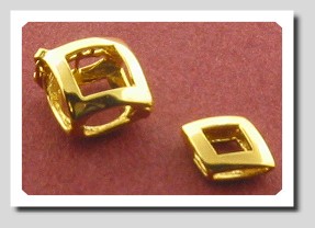 Diamond Shape Pearl Clip On Clasp Converters 18K Yellow Gold. For Pearls up to 7.5-8MM