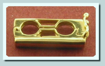 Clip & Lock Pearl Shortner w/Safety Lock, 14K Yellow Gold