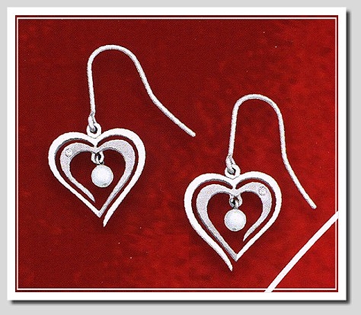 Daring Diamonds Pearl Collection: Pearl Diamond Heart Earrings Silver