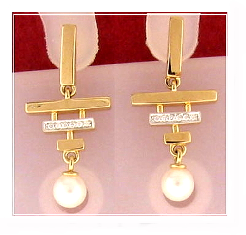 Designers Earrings White Akoya Cultured Pearl w/Diamonds, 14K Gold