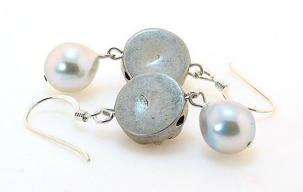 8X9MM Silver Gray Akoya Pearl & Garnet Stone Dangle Earrings, Silver, 1.6in Long