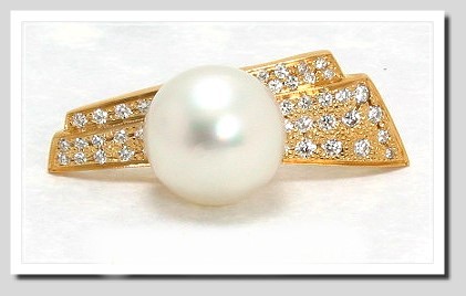 Paspaley Certified 12.92MM White South Sea Pearl Diamond Brooch 0.50 Ct. 18K Gold