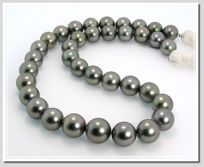 10.5-13MM Dark Gray Round Tahitian Pearl Necklace 14K Diamond Clasp 18in. 