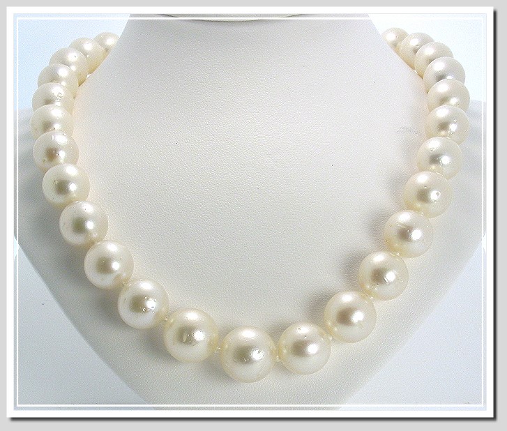 12 - 14.6MM White South Sea Pearl Necklace 14K Diamond Ball Clasp 17.5in