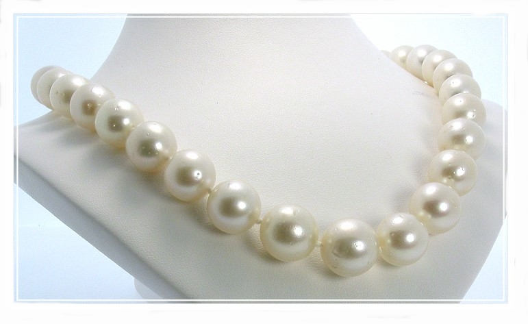 12 - 14.6MM White South Sea Pearl Necklace 14K Diamond Ball Clasp 17.5in