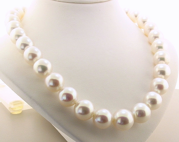 AAA 12.1MM - 15.6MM White Round South Sea Pearl Necklace, 14K Diamond Clasp, 17.5in