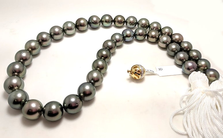 10MM - 12MM Gray/Green Tahitian Pearl Necklace, 14K Diamond Clasp 17in