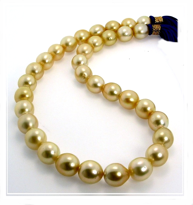 11X11.5MM - 11.7X13MM Golden Oval South Sea Pearl Necklace 14K Diamond Clasp 17.5In
