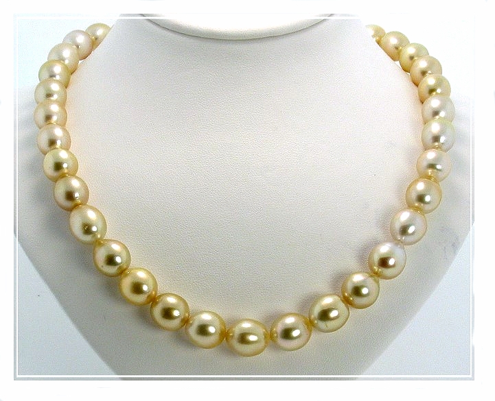 10X11MM-11X13MM Light Golden Oval South Sea Pearl Necklace 14K Diamond Clasp 17.5In