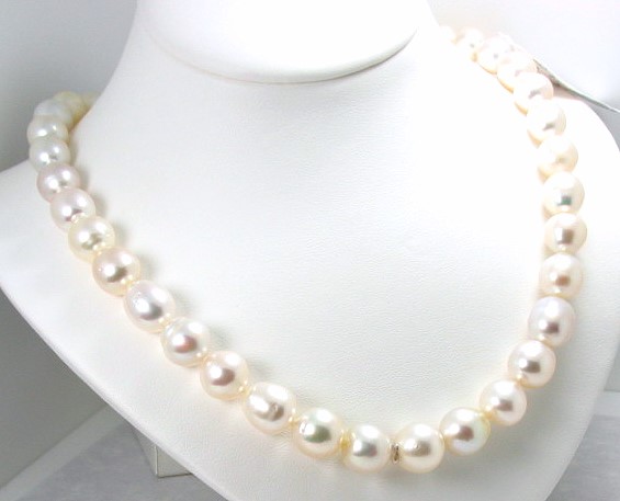 9X10MM - 11.6X13MM Creamy White South Sea Pearl Necklace 14K Clasp 18in