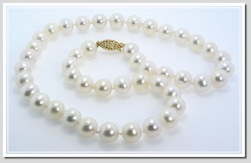 AAA 9-9.5MM White Freshwater Pearl Necklace, 14K Yellow Gold 18in.
