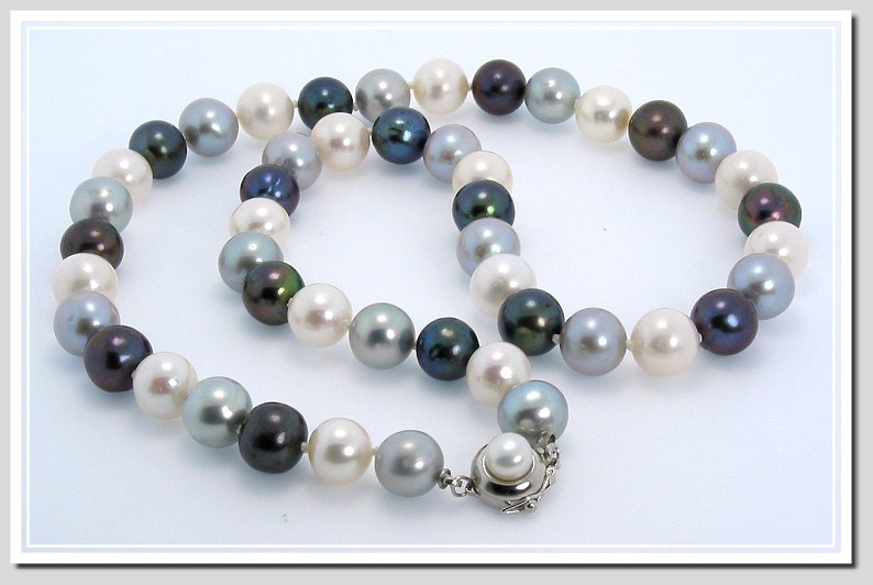 10-10.5MM Round Multi Color Freshwater Cultured Pearl Necklace 14K White Gold Clasp 20in. 