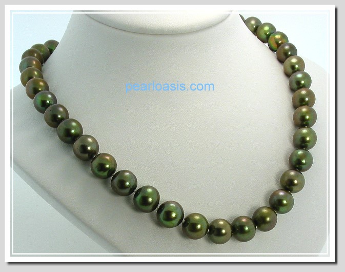 AAA 9.5-10MM Pistachio Green FW Round Pearl Necklace 14K Gold Clasp 16in