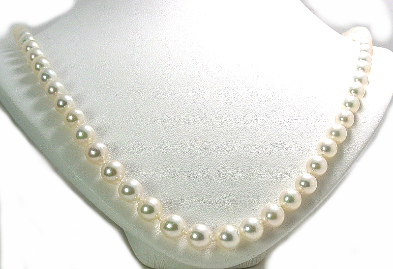 AAA 6MM - 8MM White Japanese Akoya Cultured Pearl Graduated Necklace, 14K Clasp, 22in