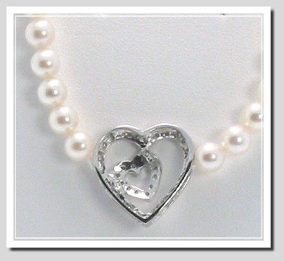 5-5.5MM Akoya Pearl Necklace with 0.25 Ct. Diamond Heart Pendant 14K Gold 16in.