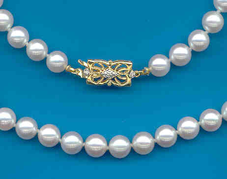 AAA Grade 7.5-8MM White Japanese Akoya Cultured Pearl Necklace w/18K Antique Style Diamond Clasp, 16 In.