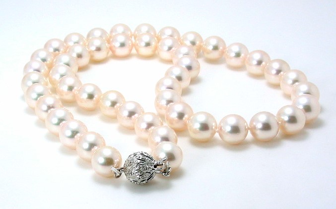 AAAA Certified Hanadama Japanese Akoya Cultured Pearl Necklace 8.5-9MM 18K Diamond Clasp 18in.