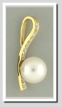 8.5-9MM White Akoya Cultured Pearl Diamond Pendant Slide 18K Gold