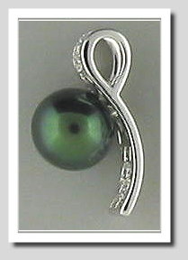 8.5-9MM Tahitian Cultured Pearl Diamond Pendant Slide 18K Gold