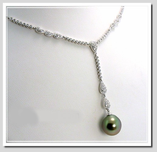 11.3X12MM Gray/Green Tahitian Pearl Diamond Pendant Necklace 14K Gold 16in