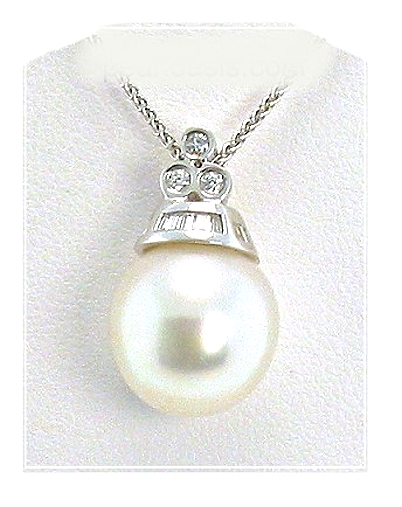12.4MM White South Sea Pearl Diamond Pendant w/Chain 18K Gold 16in