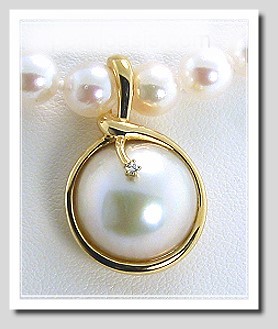 14MM Japanese Mabe Pearl Diamond Pendant Enhancer 14K Gold
