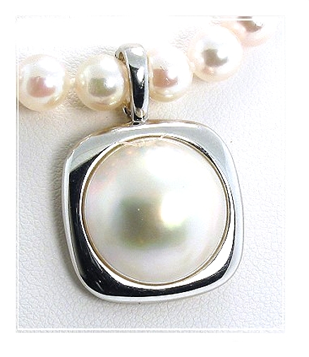 16.25MM Japanese Mabe Pearl Pendant Enhancer 14K White Gold