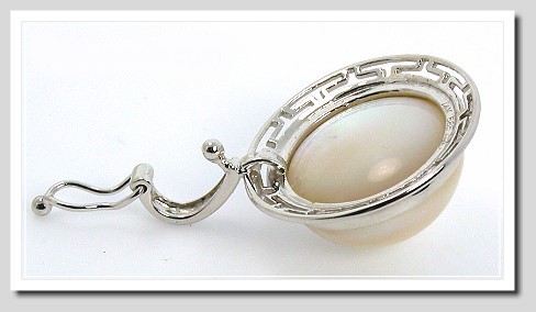 15.6MM Japanese Mabe Pearl Pendant Enhancer 14K White Gold