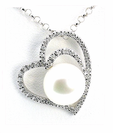 10MM White FW Pearl Diamond Heart Pendant 0.18CT. 14K White Gold