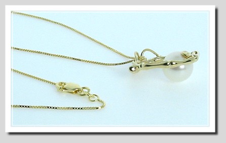 8.5MM White Freshwater Pearl Bamboo Style Pendant Chain 14K Gold 18in.