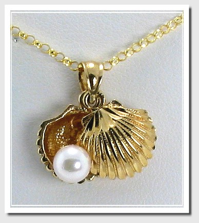 White Akoya Pearl In A Seashell Pendant 14K Yellow Gold