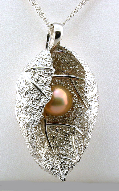 9.8MM Metallic Golden Freshwater Pearl Leaf Pendant w/Chain 18in, Silver