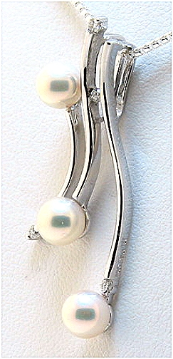 5-5.5MM Three Akoya Pearl Pendant w/0.05 Ct. Diamonds, 18K White Gold