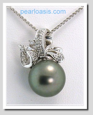 11.6MM Gray/Green Tahitian Pearl Pendant, 0.10 Ct. Diamonds, 18K W Gold