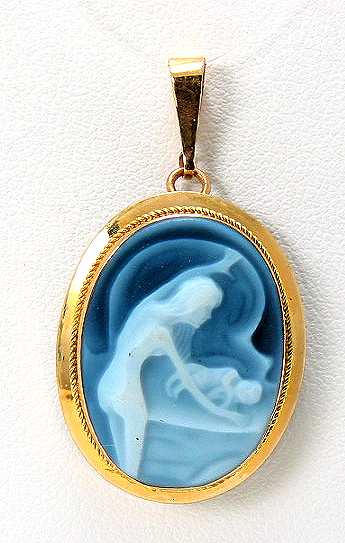 Mother & Baby Agate Cameo Pendant, 14K Yellow Gold