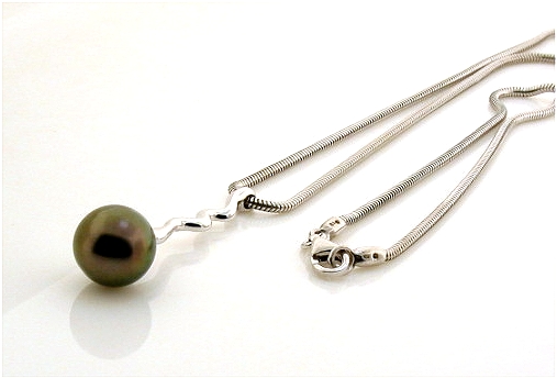 9.7MM Black Tahitian Pearl Lariat Necklace, 14K White Gold w/0.18 Ct. Diamonds