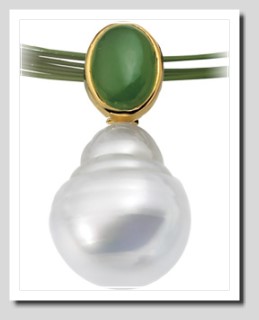 Paspaley 11MM South Sea Pearl w/ Jade Pendant 14K Gold