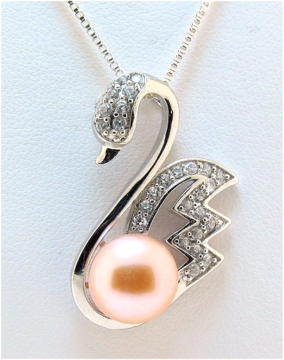 10-10.5MM Pink Freshwater Pearl & Crystal Swan Pendant w/Chain 18in, Silver