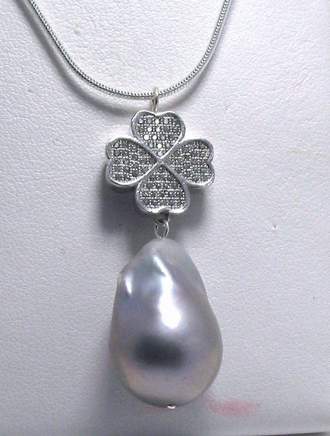 16X23MM Silver Gray FW Pearl 18K White Gold Plated Micro Pave Clover Setting, 