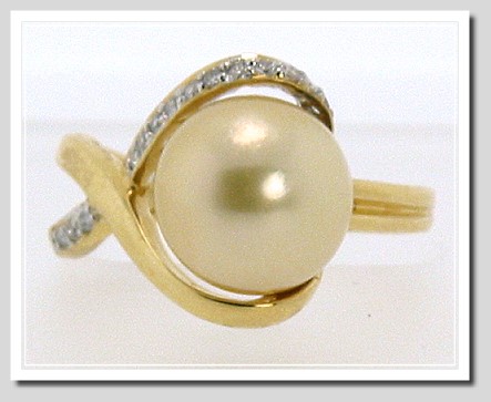 10.2MM Golden South Sea Pearl Diamond Ring 18K Gold Size 7