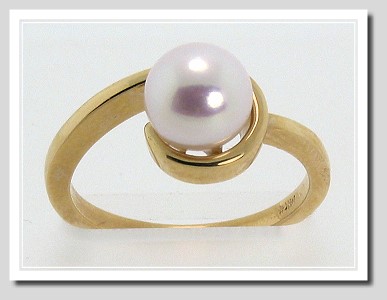 7.3MM White Akoya Pearl Ring 14K Yellow Gold Size 6.25