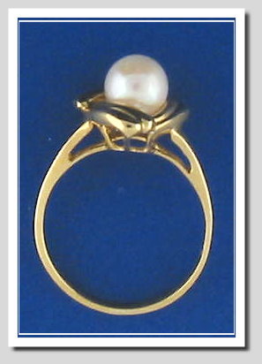 White Cultured Pearl Ring 14K, 3 Wings Style, Size 7