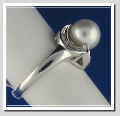 8.5MM White Cultured Pearl Ring w/9 Diamonds, 14K White Gold, Size 7.5