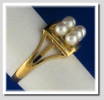 White Multi Akoya Cultured Pearl Ring 14K Gold Size 7.25