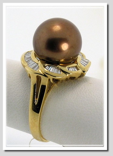 11.8MM Chocolate Tahitian Pearl Diamond Ring 0.52Ct. 18K Gold