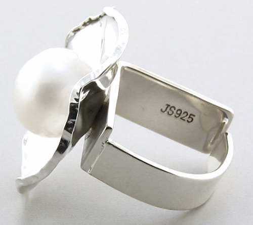 Designer 12MM Freshwater Pearl Ring, Silver, Top 1.1
